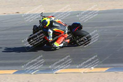 media/Jan-14-2024-SoCal Trackdays (Sun) [[2e55ec21a6]]/Turn 10 Inside (110pm)/